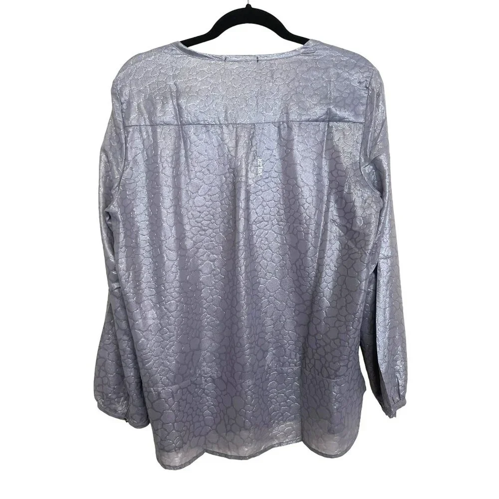 Revolve Krisa Gray Long Sleeve Blouse Size Large NWT - Picture 4 of 6
